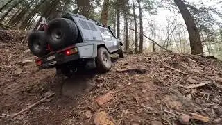 Rgt Ex86160 1/10LC79 Land Commander rock crawling 