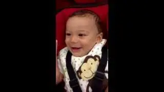 Mi hijo Gonzalo diciendo Papa por Primera vez....waoooo que empcionante!!!