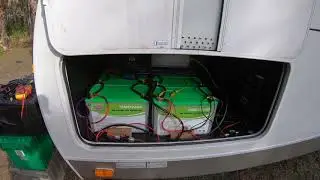 My Homemade RV Solar System 500 watts 6 batteries with  MPPT Charge Controller