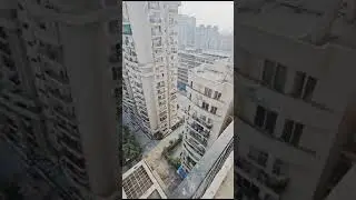 AIIMS golf Avenue 2( C Noida )930 Sf 2BHK F-16TH PRICE 68.5L Negotiable Walking metro station sec-75