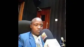Gen.Henry Tumukunde  Runyankole news reporting with Tinyefuza Naboth on 97.8 Kazofm Omushomesa