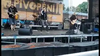 PROUZA - SCHVÁLNĚ (Live Pivopění 2022, Frýdek-Místek)