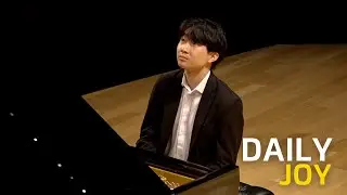 Ravel's Pavane pour une infante d&eacute;funte | Kevin Cho | Daily Joy
