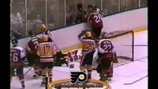 Feb 27, 1988 Greg Smyth vs Luc Robitaille ROUGH Philadelphia Flyers vs Los Angeles Kings