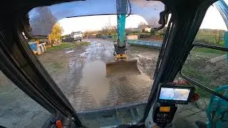 Kobelco sk75
