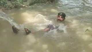 im beautiful Hot water col desi amazing tubwell village life enjoy boys very pakistan 🇩🇿🤖