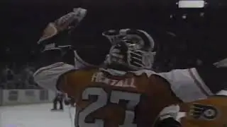Ron Hextall first NHL goalie to score a goal (1991)