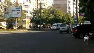 *HI-LO* Gazelle ambulance responding with code 3