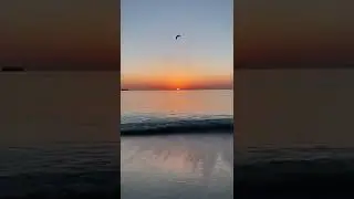 notice the sunlight&rsquo;s reflection in the sand #sunrisemeditation #sunrisen
