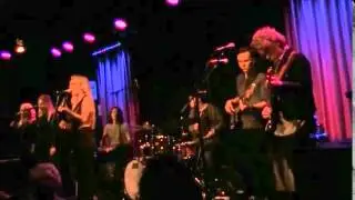 Don't Wanna Tell You - Julia & The Basement Tapes (Live @ Fasching)