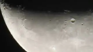 Lua  42% Minguante  filmada as 02h22   0222 AM  de 28.04.2019