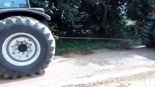 John Deere 6100 D vs Valtra BM 100