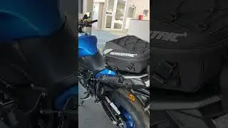 Suzuki GSX s1000 GT com mochila bau Motocentric