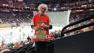 Wells Fargo Center arēna: hokejs Philadelphia Flyers vs San Jose Sharks 2024. gada 11. novembrī.