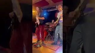Flat Moon - A Moon's Bouche (Live at Hyde Park Book Club)
