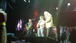 Hall and Oates maneater