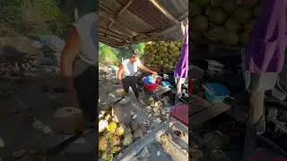 Lo primero cuando llegues a El Salvador, agua de coco
