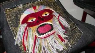 don't sit on the monkey