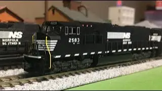 N scale Kato SD70M Norfolk Southern review.
