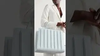 Max Mara Whitney tote bag.