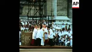 SYND 6 10 75 POPE PAUL ANNOINTING SICK ITALIANS