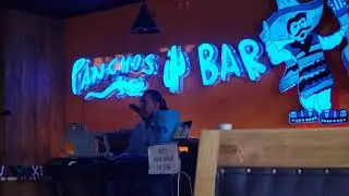 Tocando el Sax- Pancho's Bar