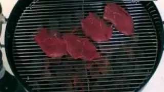 Cuisson directe sur barbecue &agrave; charbon Weber