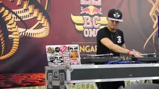 DJ KoFlow Scratching - RF Jam 2015