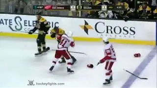 Luke Glendening vs Sean Kuraly Sep 19, 2017
