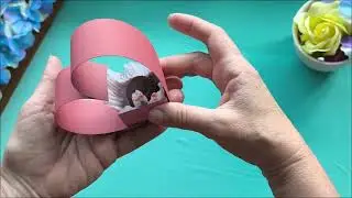 gift wrapping heart Valentine day