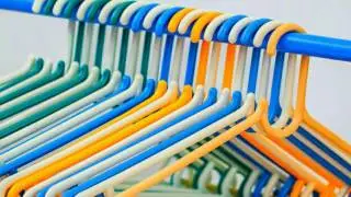 Coat hanger - SOUND EFFECT -