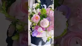 🌺 Experience the magic of fresh blooms! 🌿💐