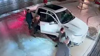 Entire Family Loses Balance on Icy Driveway and Falls - 1447751