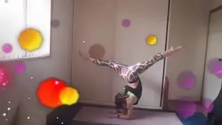 Online Personal Trainer - Yoga Scorpion Pose with Leisa Timms