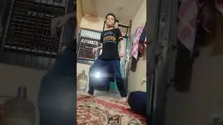 Shuffle 🥰 dance tutorial happy feet #friendship song#shorts
