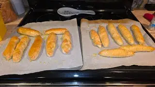 Изысканные домашние хлебные палочки с чесночным маслом