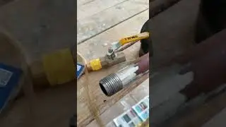 Уплотнение резьбы под газ