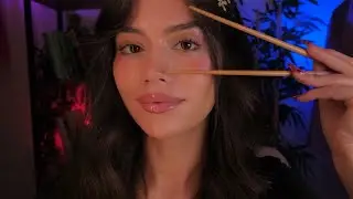 ASMR - Y&uuml;z&uuml;ndeki Hayali Şeyleri Temizliyoruz 😴