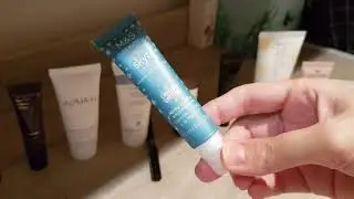 Mark's and Spencer 2019 Beauty Advent Calendar unboxing