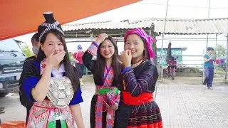 Khám phá Chợ Ngày Mưa, Gặp gỡ những cô gái H'Mông xinh đẹp trong làng, Theo chân những cô gái H'Mông