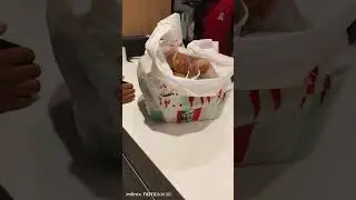 Saudi Arab Mein KFC burst computer Se Khud Hi order karo #food #viral