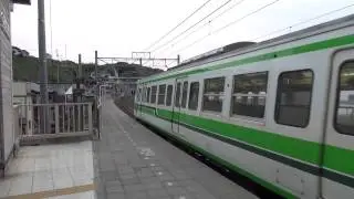 黄昏の静かな浜集落　笠島駅　列車接近メロディー　「♪カッコウ」　「♪村の鍛冶屋」　115系 & トワイライトエクスプレス　　信越本線
