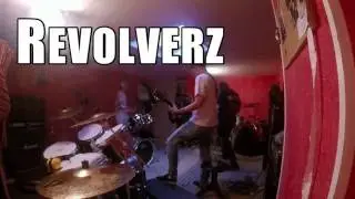 Revolverz - Clip Of The Week #1 PALLIT SEIN&Auml;LLE