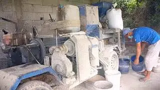 Hardworking Farmers Preparing Animal Feed #RuralAgriculture #TraditionalFarming