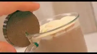 Loacker Hot Chocolate with Loacker Tortina