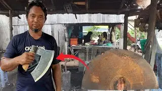 Smart Blacksmith | Strange Axe | Sati makes a big strange axe from a big tractor disc