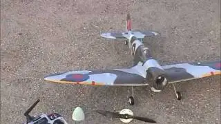 楽しいラジコン 初飛行時に空中分解 FMS mini Spitfire.wmv