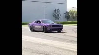 DODGE // CHALLENGER SRT HELLCAT RED EYES. V8 HEMI MOPAR 797HP --/-6 LITRES 2.