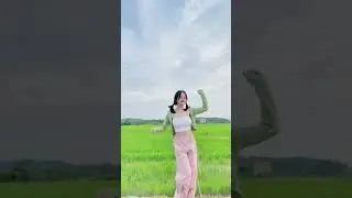 肩膀舞😂#蓝天白云绿草地 #治愈系风景 | Dance Video | Girl Dance