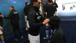 FUNNY Carlos Tevez v City Photographer